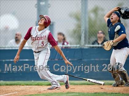 Thumbnail 3 in Roosevelt vs South East  photogallery.