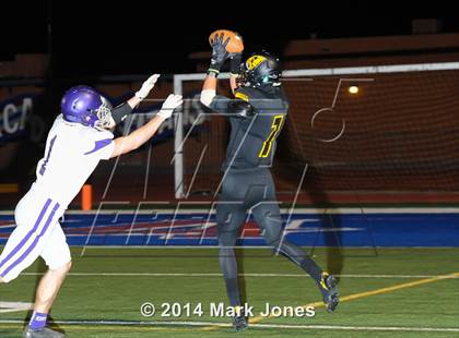 Thumbnail 3 in Queen Creek vs. Saguaro (AIA D3 Playoff) photogallery.