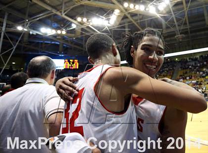 Thumbnail 1 in Denver East vs. Fossil Ridge (CHSAA 5A Final) photogallery.