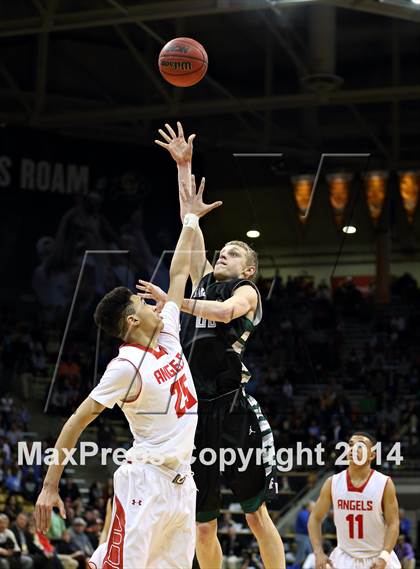 Thumbnail 3 in Denver East vs. Fossil Ridge (CHSAA 5A Final) photogallery.