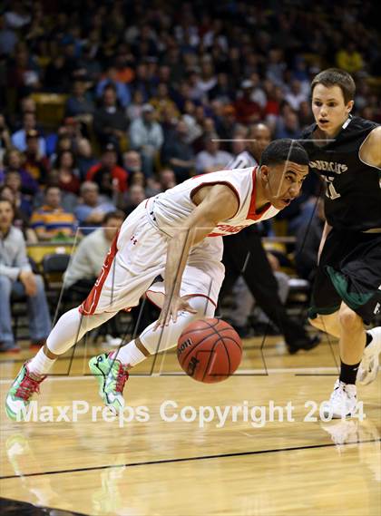 Thumbnail 3 in Denver East vs. Fossil Ridge (CHSAA 5A Final) photogallery.
