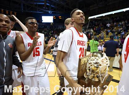 Thumbnail 1 in Denver East vs. Fossil Ridge (CHSAA 5A Final) photogallery.