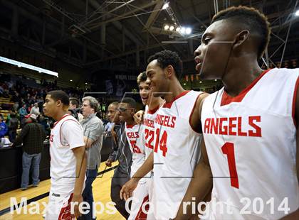 Thumbnail 3 in Denver East vs. Fossil Ridge (CHSAA 5A Final) photogallery.