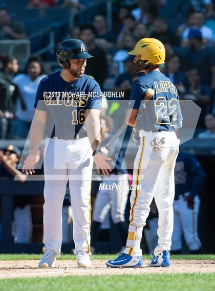 Thumbnail 3 in Lafayette vs Inwood (PSAL Section 12 AA Final) photogallery.