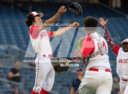 Thumbnail 2 in Lafayette vs Inwood (PSAL Section 12 AA Final) photogallery.