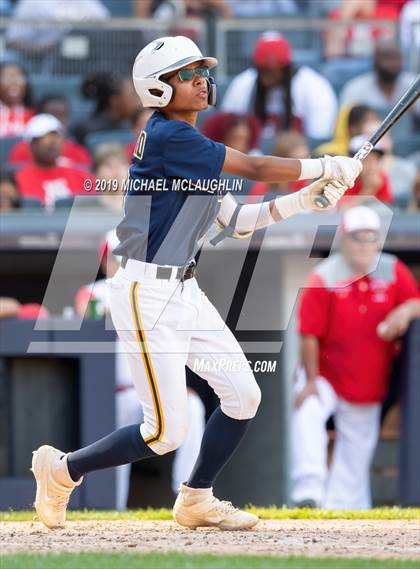 Thumbnail 2 in Lafayette vs Inwood (PSAL Section 12 AA Final) photogallery.