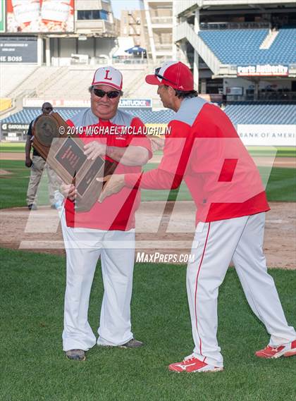 Thumbnail 2 in Lafayette vs Inwood (PSAL Section 12 AA Final) photogallery.