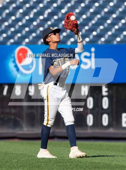 Thumbnail 2 in Lafayette vs Inwood (PSAL Section 12 AA Final) photogallery.