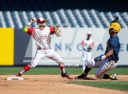 Thumbnail 3 in Lafayette vs Inwood (PSAL Section 12 AA Final) photogallery.