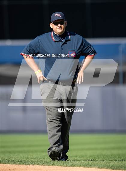 Thumbnail 3 in Lafayette vs Inwood (PSAL Section 12 AA Final) photogallery.