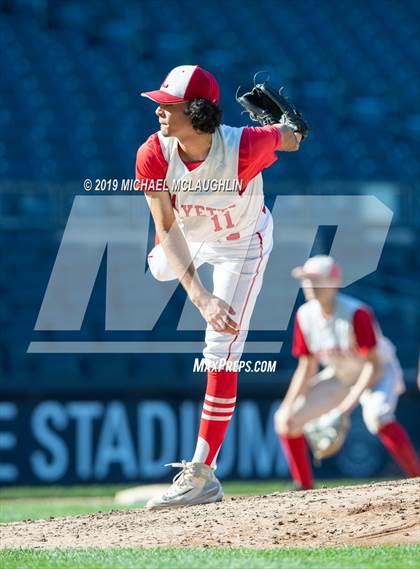 Thumbnail 1 in Lafayette vs Inwood (PSAL Section 12 AA Final) photogallery.