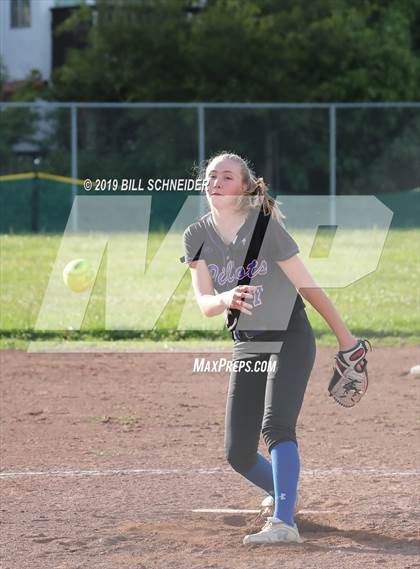Thumbnail 2 in St. Joseph Notre Dame @ Marin Catholic (CIF NCS D3 Semifinal) photogallery.