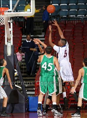 Thumbnail 2 in University vs. Eagle Rock (CIF LA City Finals) photogallery.