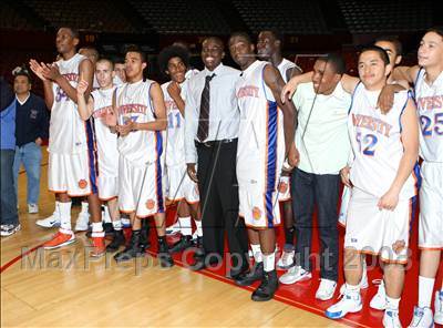 Thumbnail 3 in University vs. Eagle Rock (CIF LA City Finals) photogallery.