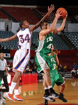 Thumbnail 3 in University vs. Eagle Rock (CIF LA City Finals) photogallery.