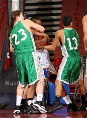 Thumbnail 1 in University vs. Eagle Rock (CIF LA City Finals) photogallery.