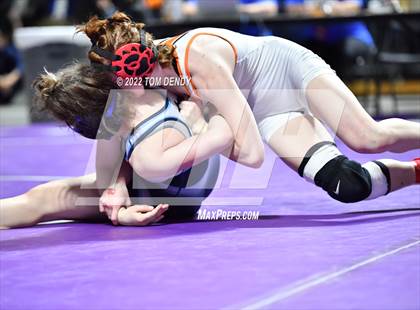 Thumbnail 2 in UIL State Championships - 6A 128-138lb Finals photogallery.
