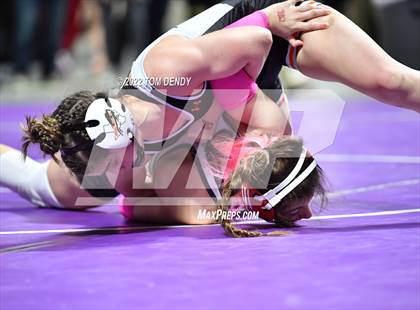 Thumbnail 3 in UIL State Championships - 6A 128-138lb Finals photogallery.