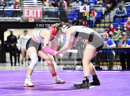 Thumbnail 1 in UIL State Championships - 6A 128-138lb Finals photogallery.