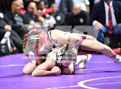Thumbnail 2 in UIL State Championships - 6A 128-138lb Finals photogallery.
