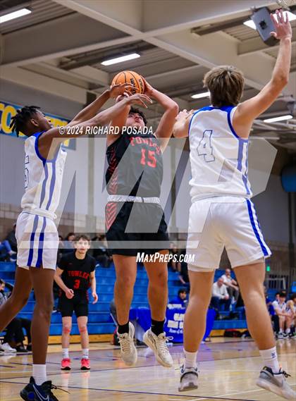 Thumbnail 3 in Fowler vs. Hanford West photogallery.