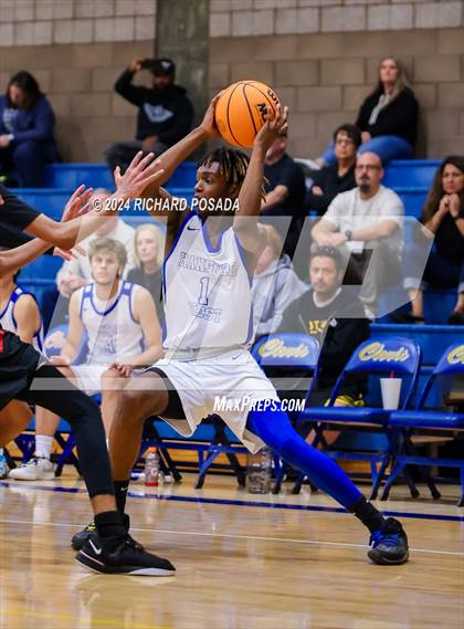 Thumbnail 2 in Fowler vs. Hanford West photogallery.