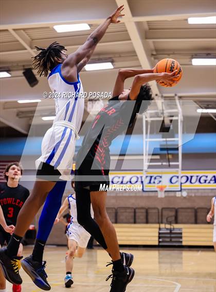 Thumbnail 2 in Fowler vs. Hanford West photogallery.