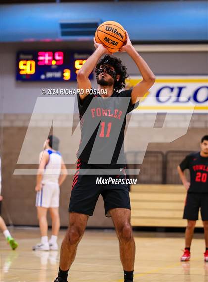 Thumbnail 2 in Fowler vs. Hanford West photogallery.