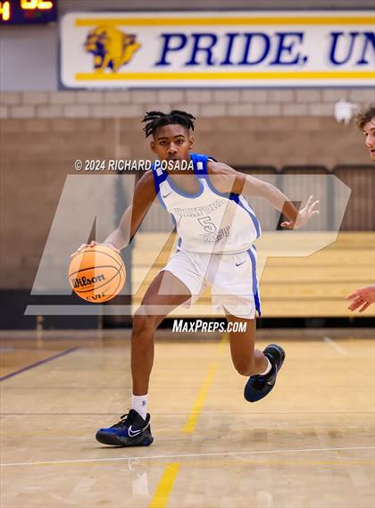 Thumbnail 3 in Fowler vs. Hanford West photogallery.