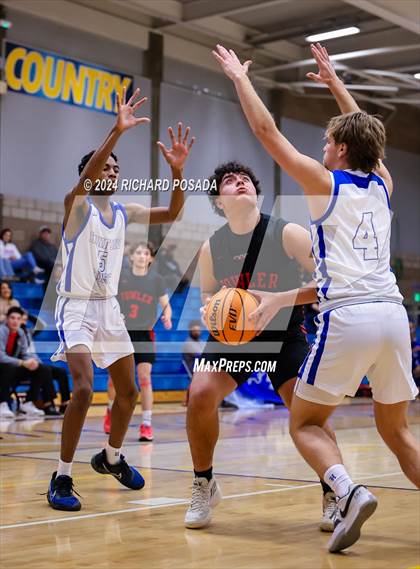 Thumbnail 2 in Fowler vs. Hanford West photogallery.