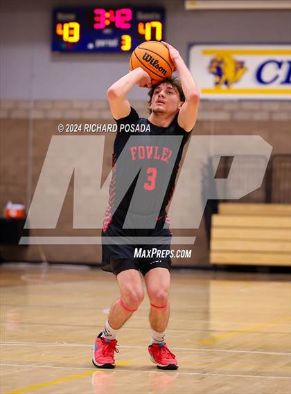Thumbnail 3 in Fowler vs. Hanford West photogallery.