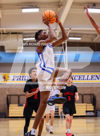 Thumbnail 1 in Fowler vs. Hanford West photogallery.