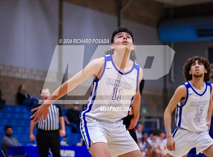 Thumbnail 3 in Fowler vs. Hanford West photogallery.