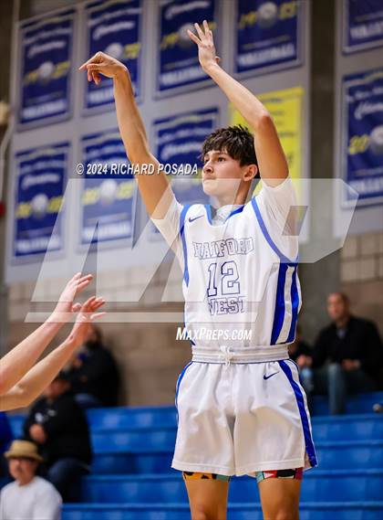 Thumbnail 2 in Fowler vs. Hanford West photogallery.
