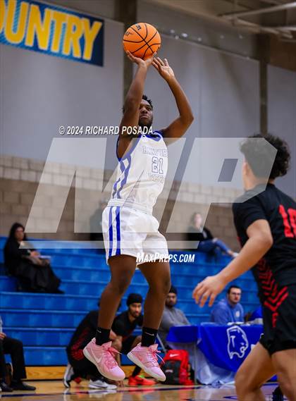 Thumbnail 2 in Fowler vs. Hanford West photogallery.