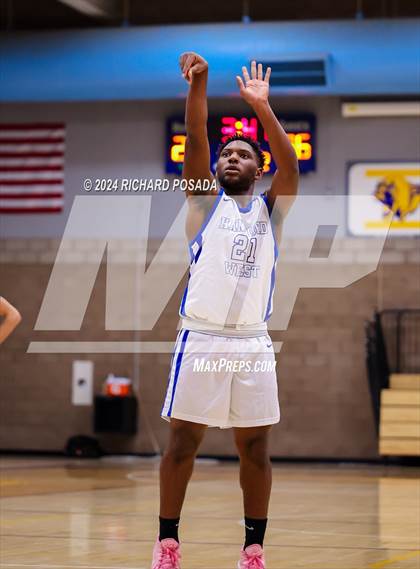 Thumbnail 1 in Fowler vs. Hanford West photogallery.