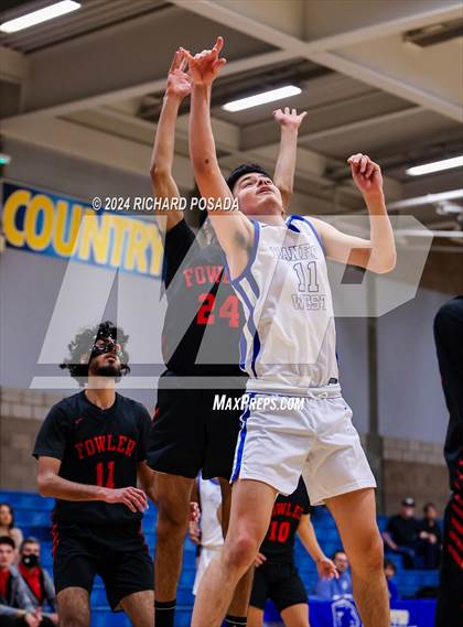 Thumbnail 1 in Fowler vs. Hanford West photogallery.