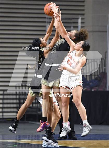 Thumbnail 2 in Skyridge vs. Spring Valley (Tarkanian Classic) photogallery.