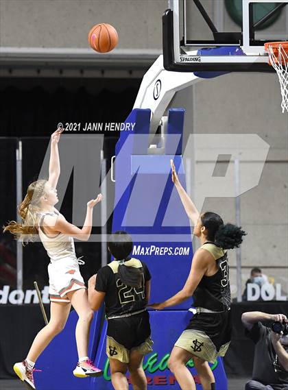 Thumbnail 2 in Skyridge vs. Spring Valley (Tarkanian Classic) photogallery.