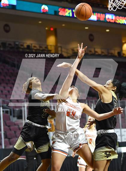 Thumbnail 1 in Skyridge vs. Spring Valley (Tarkanian Classic) photogallery.