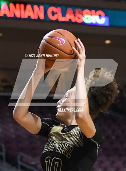 Thumbnail 2 in Skyridge vs. Spring Valley (Tarkanian Classic) photogallery.