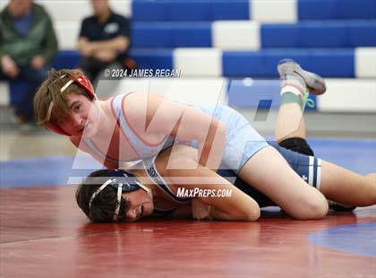 Thumbnail 1 in Carlmont @ Hillsdale photogallery.