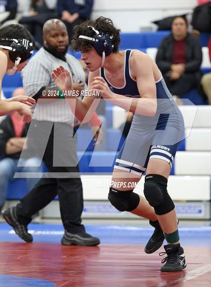 Thumbnail 1 in Carlmont @ Hillsdale photogallery.