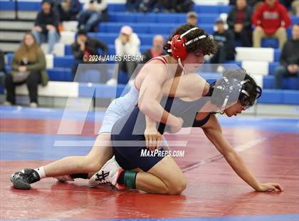 Thumbnail 1 in Carlmont @ Hillsdale photogallery.