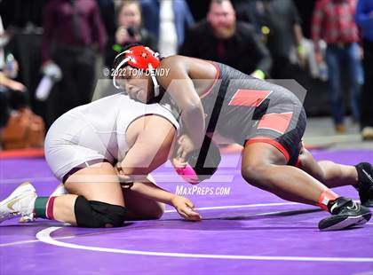 Thumbnail 1 in UIL State Championships - 6A 185lb-215lb Final photogallery.