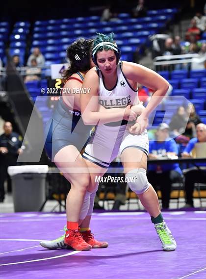 Thumbnail 2 in UIL State Championships - 6A 185lb-215lb Final photogallery.