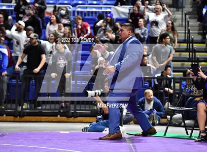 Thumbnail 2 in UIL State Championships - 6A 185lb-215lb Final photogallery.