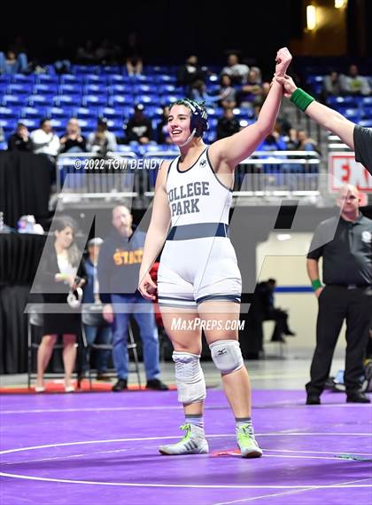 Thumbnail 1 in UIL State Championships - 6A 185lb-215lb Final photogallery.
