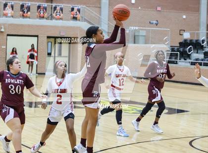 Thumbnail 1 in Horn vs. Rowlett (UIL 6A Bi-District Playoff) photogallery.