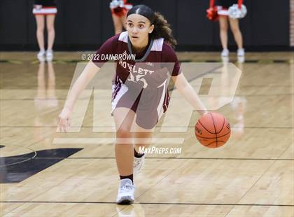 Thumbnail 3 in Horn vs. Rowlett (UIL 6A Bi-District Playoff) photogallery.